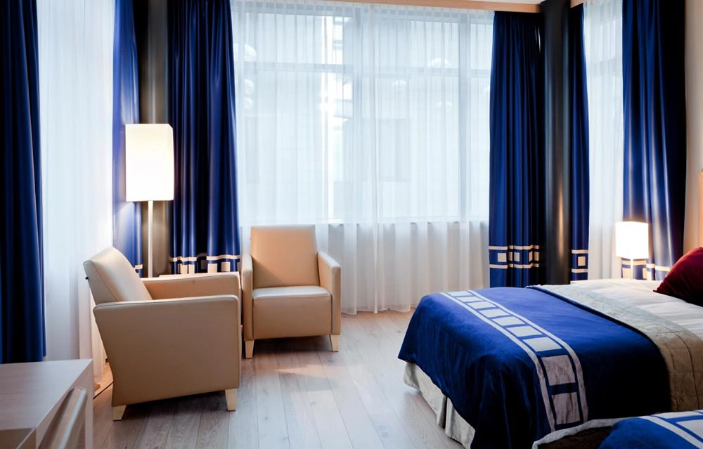 Chambre supérieure atrium bleue du Grand Hôtel Reykjavik