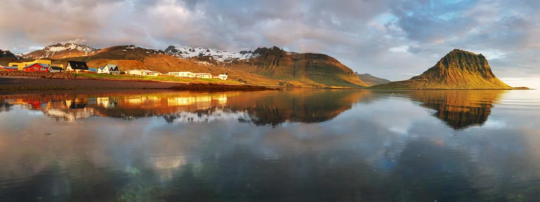 Vue panoramique sur Grundarfjördur en Islande