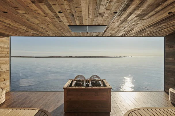 Le sauna avec vue du Sky Lagoon en Islande