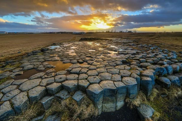 La formation de Kirkjugolf à Klaustur en Islande