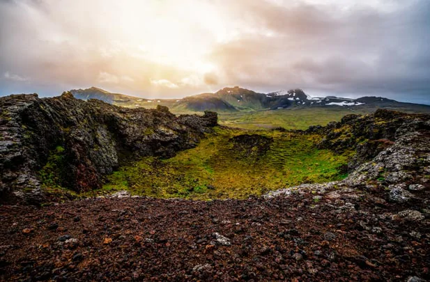 Le cratère de Saxholl du parc national de Snaefelljökull en Islande