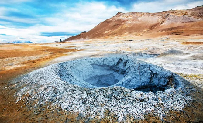 Le cratère de Hverir autour du lac Myvatn en Islande