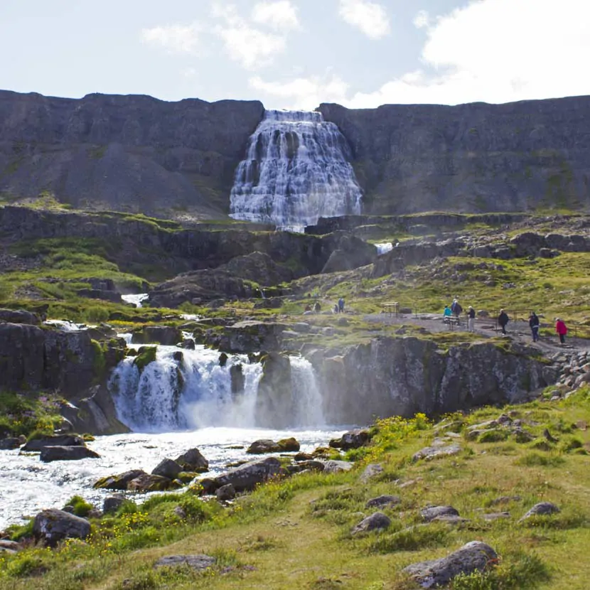 La cascade de Dyjnadi en Islande