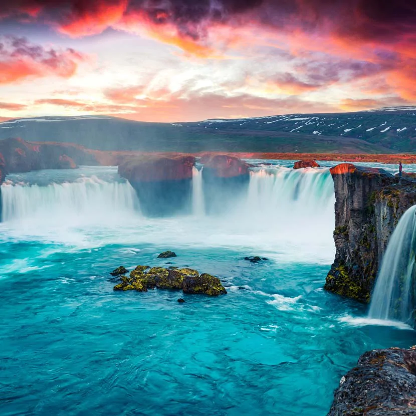 La cascade de Godafoss au Nord-Est de l'Islande